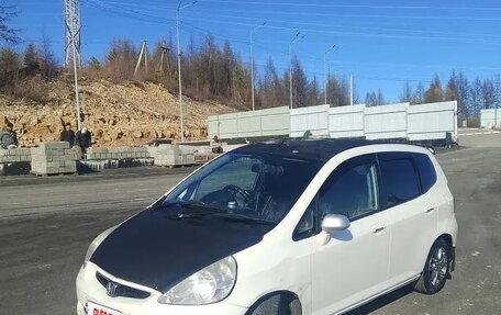 Honda Fit III, 2002 год, 450 000 рублей, 8 фотография