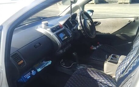 Honda Fit III, 2002 год, 450 000 рублей, 16 фотография