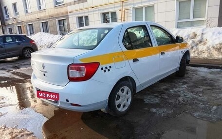 Renault Logan II, 2018 год, 450 000 рублей, 3 фотография