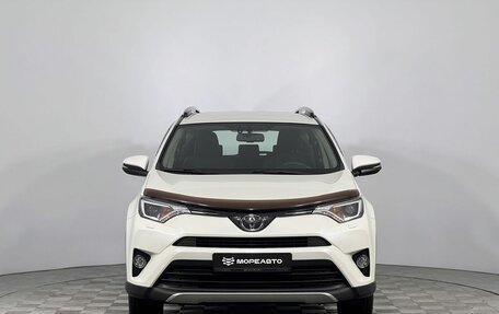 Toyota RAV4, 2017 год, 2 279 000 рублей, 2 фотография