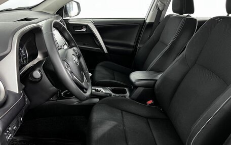Toyota RAV4, 2017 год, 2 279 000 рублей, 9 фотография