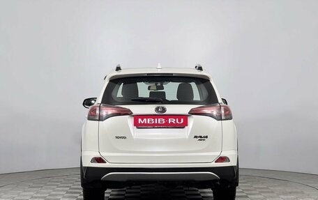 Toyota RAV4, 2017 год, 2 279 000 рублей, 6 фотография