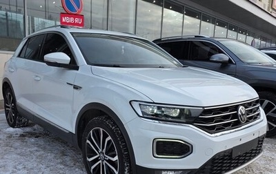 Volkswagen T-Roc I, 2022 год, 2 050 000 рублей, 1 фотография