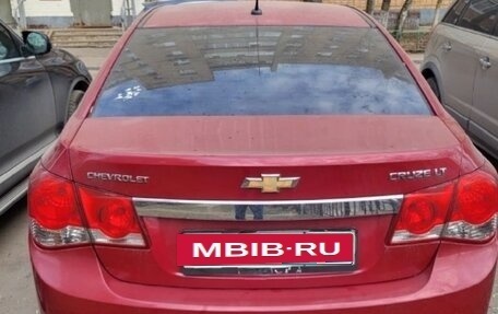 Chevrolet Cruze II, 2010 год, 680 000 рублей, 2 фотография