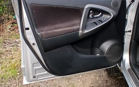 Toyota RAV4, 2010 год, 1 050 000 рублей, 6 фотография