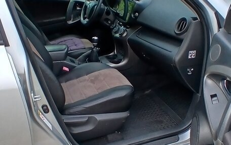 Toyota RAV4, 2010 год, 1 050 000 рублей, 14 фотография