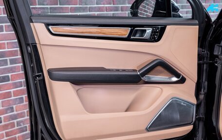 Porsche Cayenne III, 2019 год, 10 499 000 рублей, 7 фотография