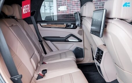 Porsche Cayenne III, 2019 год, 10 499 000 рублей, 16 фотография