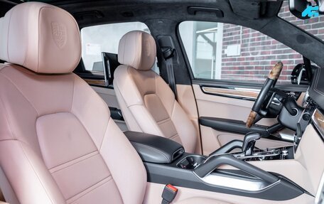 Porsche Cayenne III, 2019 год, 10 499 000 рублей, 22 фотография