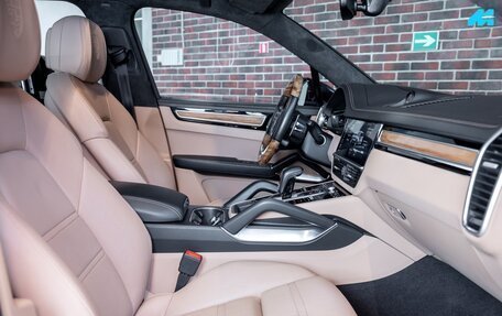 Porsche Cayenne III, 2019 год, 10 499 000 рублей, 18 фотография