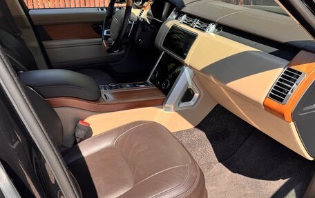 Land Rover Range Rover IV рестайлинг, 2019 год, 6 900 000 рублей, 9 фотография