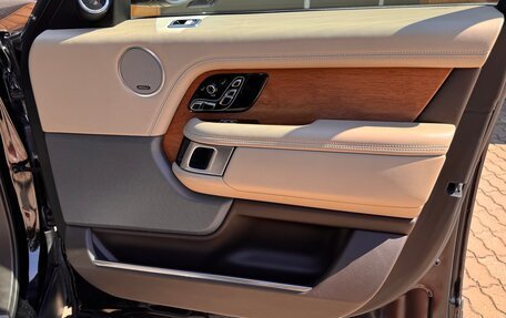 Land Rover Range Rover IV рестайлинг, 2019 год, 6 900 000 рублей, 10 фотография