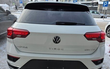 Volkswagen T-Roc I, 2022 год, 2 050 000 рублей, 5 фотография