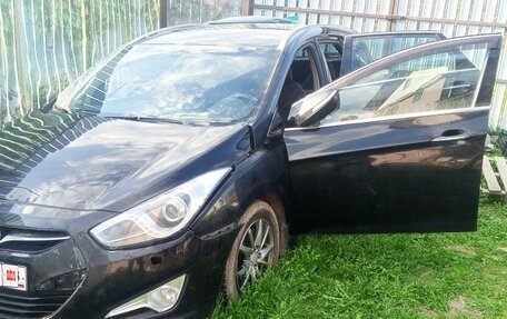 Hyundai i40 I рестайлинг, 2013 год, 350 000 рублей, 2 фотография