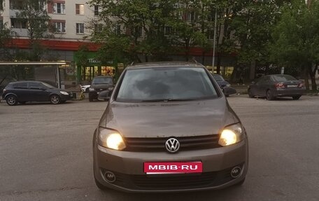 Volkswagen Golf Plus II, 2012 год, 870 000 рублей, 1 фотография