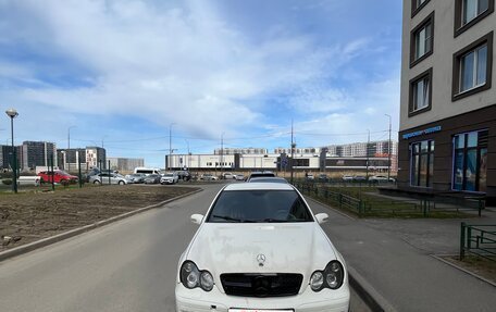 Mercedes-Benz C-Класс, 2001 год, 550 000 рублей, 3 фотография