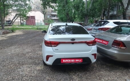 KIA Rio IV, 2018 год, 780 000 рублей, 3 фотография