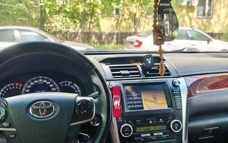 Toyota Camry, 2013 год, 1 290 000 рублей, 10 фотография