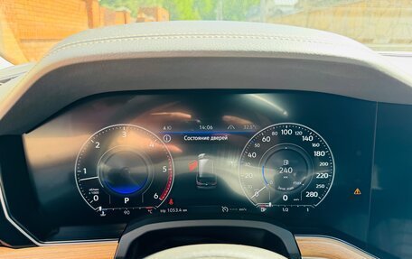 Volkswagen Touareg III, 2018 год, 4 850 000 рублей, 6 фотография