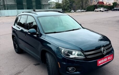 Volkswagen Tiguan I, 2015 год, 1 900 000 рублей, 2 фотография