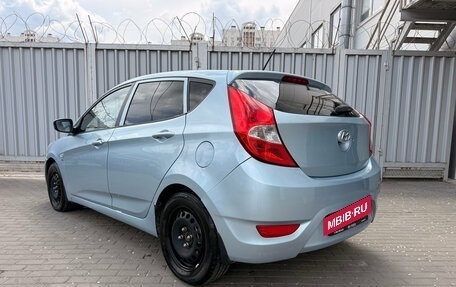 Hyundai Solaris II рестайлинг, 2012 год, 699 000 рублей, 3 фотография