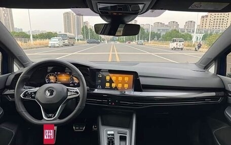 Volkswagen Golf VIII, 2021 год, 1 700 026 рублей, 18 фотография