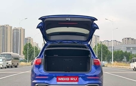 Volkswagen Golf VIII, 2021 год, 1 700 026 рублей, 33 фотография