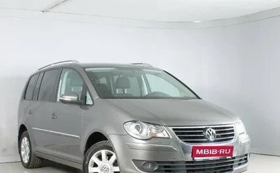 Volkswagen Touran III, 2009 год, 655 000 рублей, 1 фотография