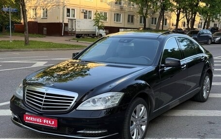 Mercedes-Benz S-Класс, 2012 год, 999 000 рублей, 1 фотография