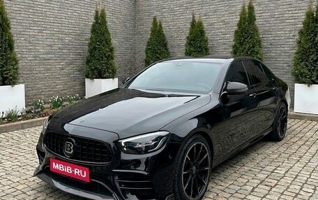 Mercedes-Benz E-Класс, 2018 год, 2 600 000 рублей, 1 фотография