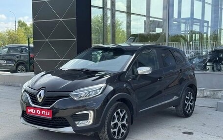 Renault Kaptur I рестайлинг, 2019 год, 1 600 000 рублей, 1 фотография