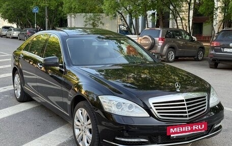 Mercedes-Benz S-Класс, 2012 год, 999 000 рублей, 2 фотография