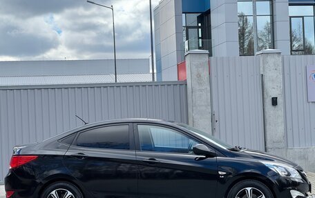 Hyundai Solaris II рестайлинг, 2015 год, 1 190 000 рублей, 3 фотография
