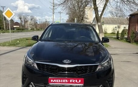 KIA Rio IV, 2021 год, 1 600 000 рублей, 3 фотография