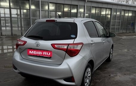 Toyota Vitz, 2019 год, 950 000 рублей, 7 фотография