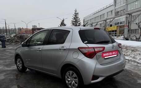 Toyota Vitz, 2019 год, 950 000 рублей, 5 фотография