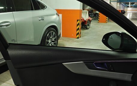 Audi A4, 2017 год, 2 300 000 рублей, 3 фотография