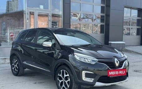 Renault Kaptur I рестайлинг, 2019 год, 1 600 000 рублей, 3 фотография