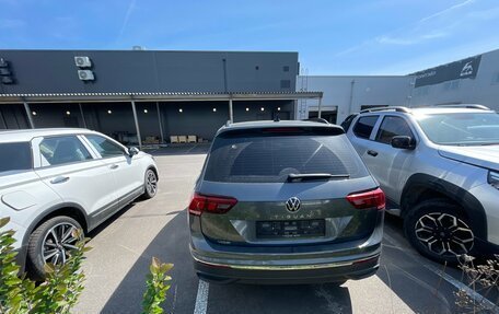 Volkswagen Tiguan II, 2021 год, 2 180 000 рублей, 7 фотография