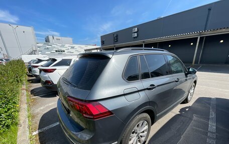 Volkswagen Tiguan II, 2021 год, 2 180 000 рублей, 6 фотография