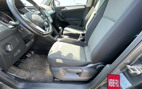 Volkswagen Tiguan II, 2021 год, 2 180 000 рублей, 9 фотография