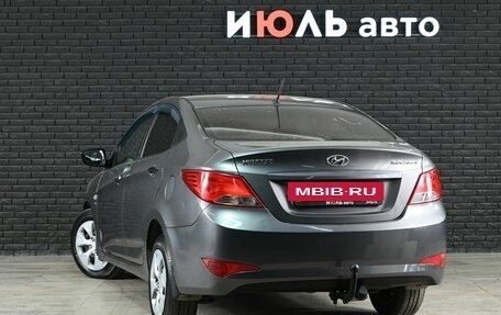 Hyundai Solaris II рестайлинг, 2015 год, 850 000 рублей, 4 фотография