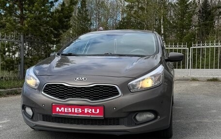 KIA cee'd III, 2012 год, 1 000 000 рублей, 1 фотография