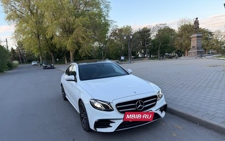 Mercedes-Benz E-Класс, 2016 год, 2 850 000 рублей, 4 фотография