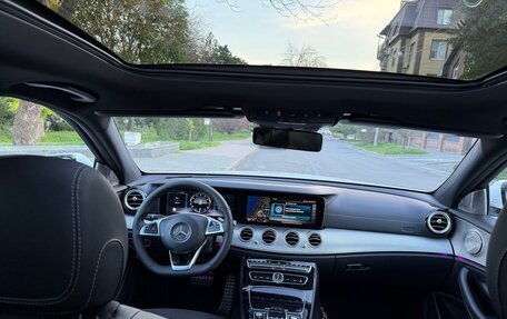 Mercedes-Benz E-Класс, 2016 год, 2 850 000 рублей, 21 фотография