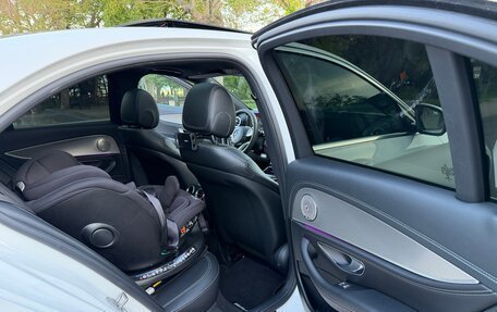 Mercedes-Benz E-Класс, 2016 год, 2 850 000 рублей, 26 фотография