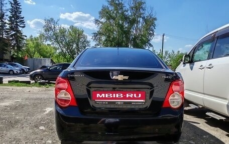 Chevrolet Aveo III, 2013 год, 700 000 рублей, 2 фотография