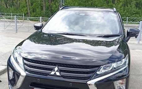 Mitsubishi Eclipse Cross, 2019 год, 2 500 000 рублей, 2 фотография