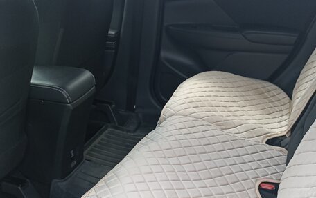 Mitsubishi Eclipse Cross, 2019 год, 2 500 000 рублей, 14 фотография