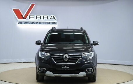 Renault Sandero II рестайлинг, 2021 год, 1 420 000 рублей, 2 фотография